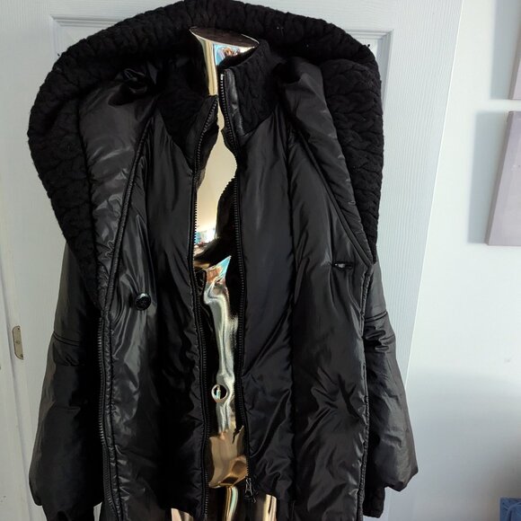 Mackage winter coat  Pre season sale - Picture 7 of 16